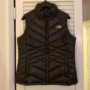 The North Face Women's Black Down Vest - Lightweight Insulated Vest